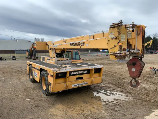 2011 Broderson IC-200-3G