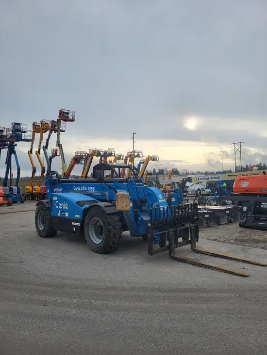 2018 Genie GTH-1256 Forklift