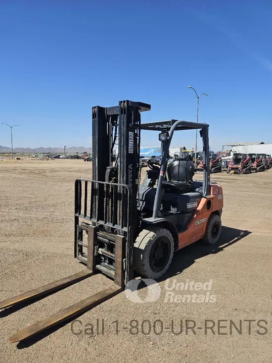 2019 Toyota 8FDU30 Warehouse Forklift