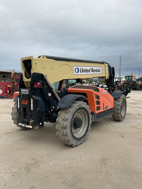 2019 JLG 1055 Forklift