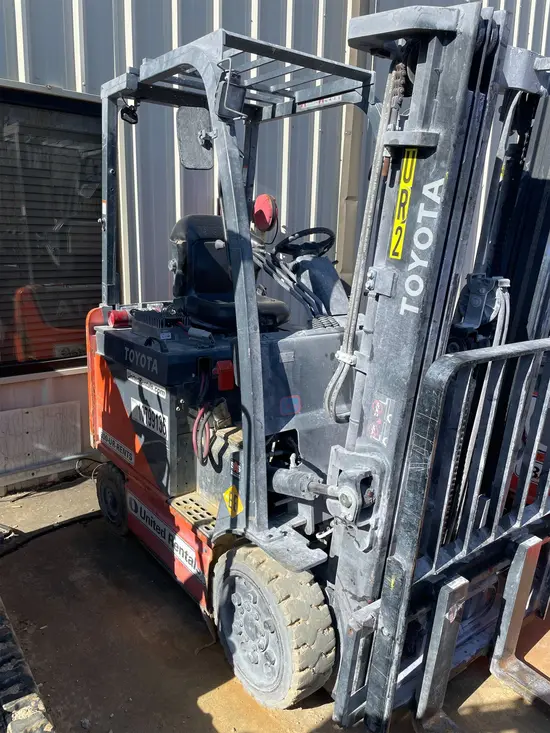 2018 Toyota 8FBCU25 Warehouse Forklift