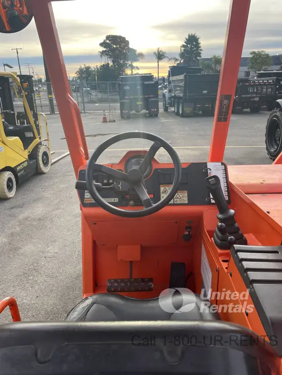 2018 SKYTRAK 8042 Forklift