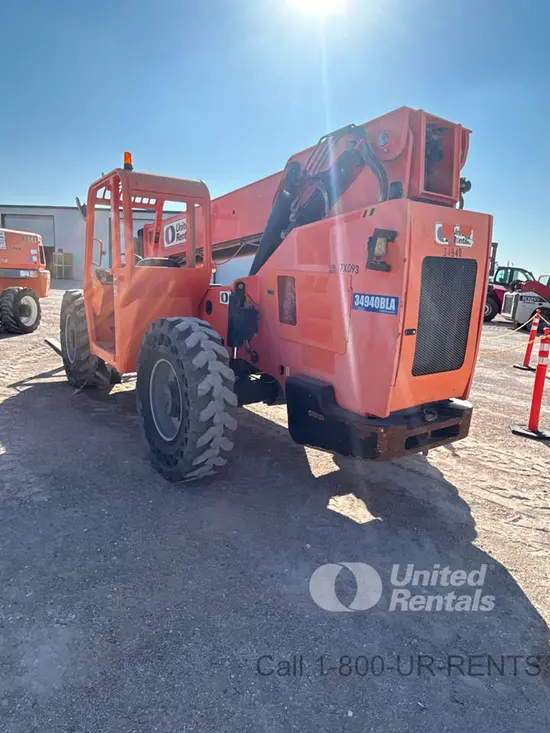 2016 SKYTRAK 8042 Forklift
