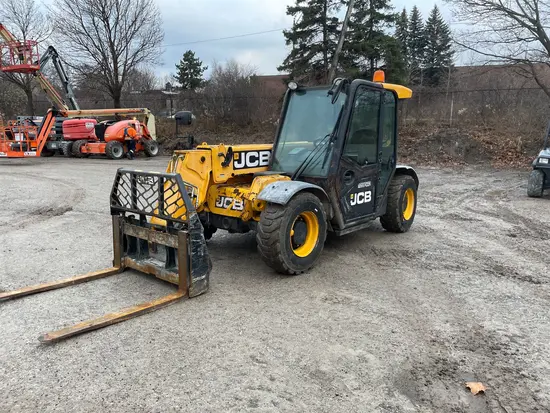 2017 JCB 525-60 Forklift