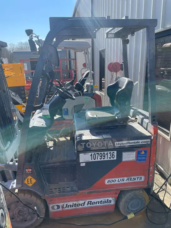 2018 Toyota 8FBCU25 Warehouse Forklift