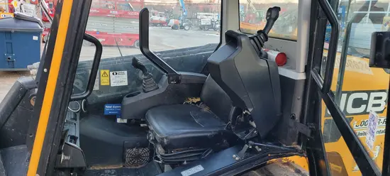 2020 JCB 3TS-8T Track Loader