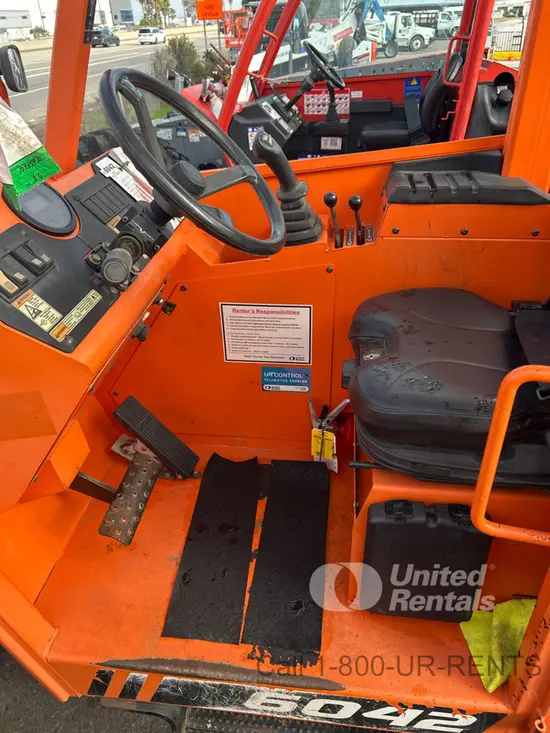2018 SKYTRAK 6042 Forklift