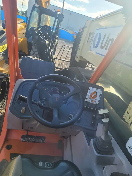 2016 JLG 1055 Forklift