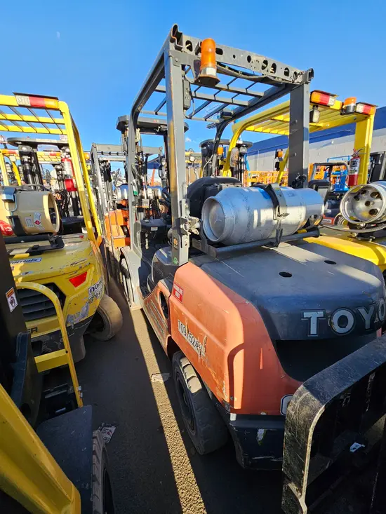2019 Toyota 8FGU30 Warehouse Forklift