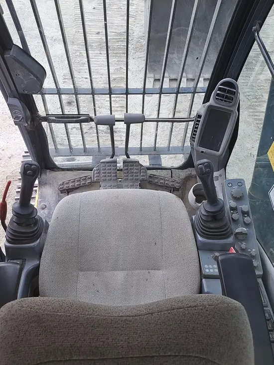2019 John Deere 210G LC Excavator