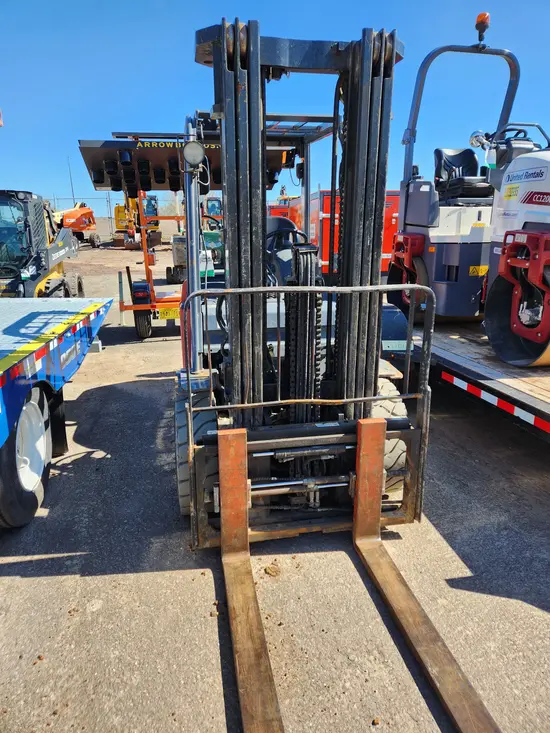 2019 Toyota 8FGU30 Warehouse Forklift