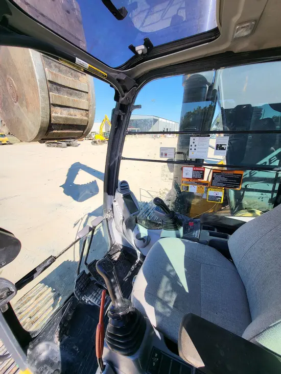 2019 John Deere 300G LC Excavator