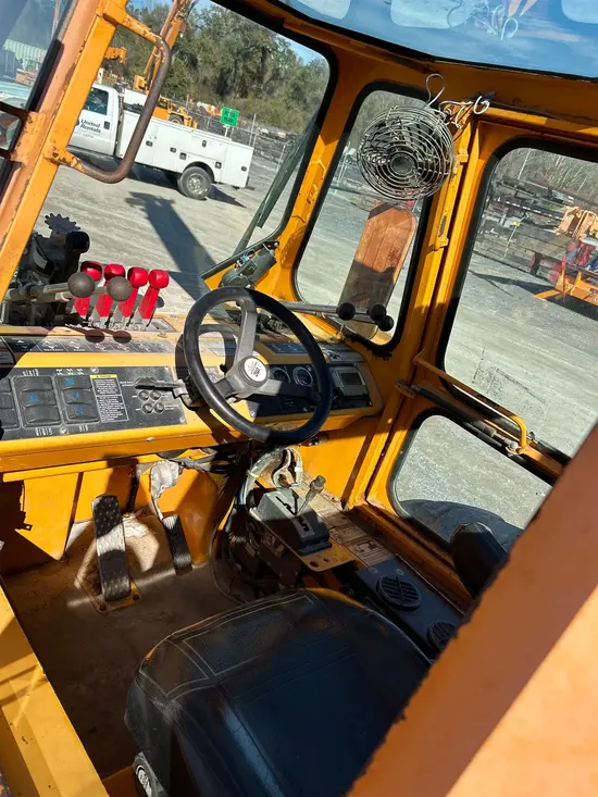2014 Broderson RT-300-2G Crane