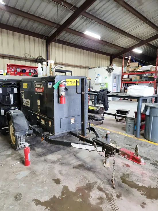 2020 Lincoln Electric DUAL MAVERICK Welder