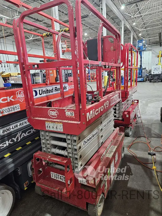 2020 MEC MICRO 19 Scissor Lift