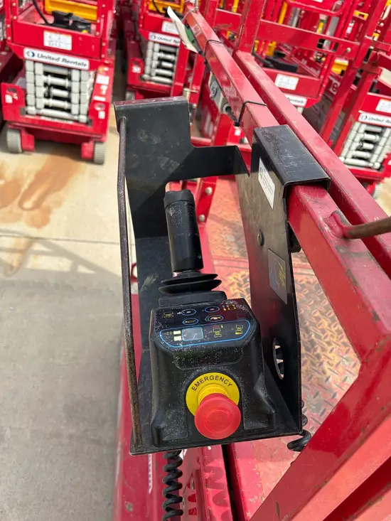 2019 MEC MICRO 19 Scissor Lift
