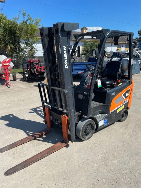 2020 Doosan GC18S-9LP Warehouse Forklift