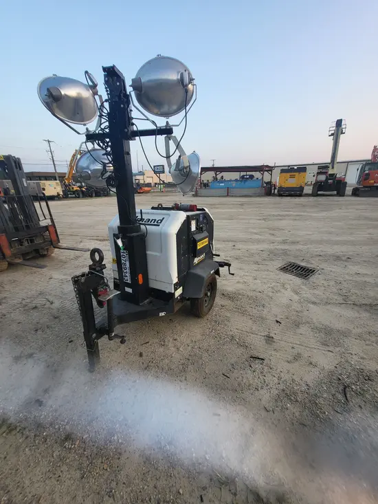 2018 Allmand NIGHT LIGHT V Portable Light Tower