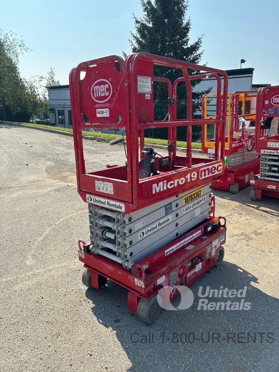 2018 MEC MICRO 19 Scissor Lift
