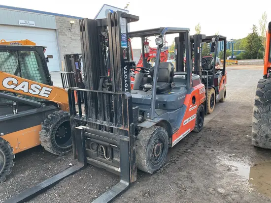 2019 Toyota 8FG35U Warehouse Forklift