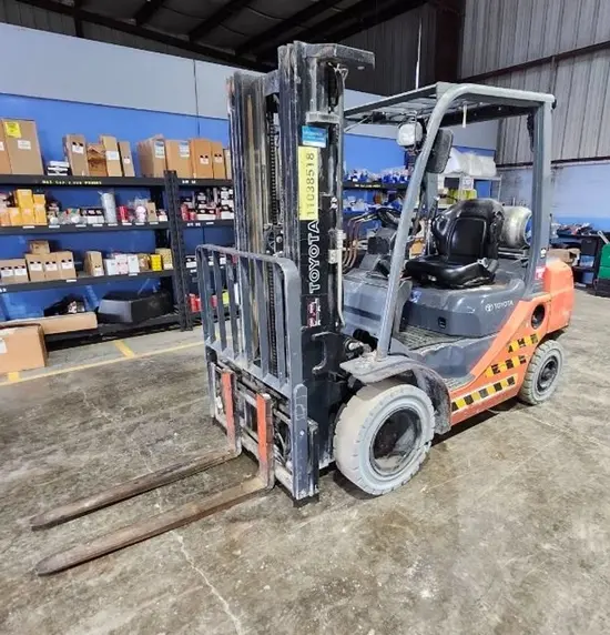 2019 Toyota 8FGU25 Warehouse Forklift