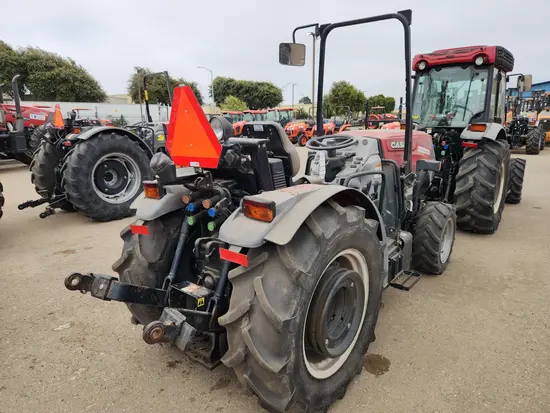 2018 Case FARMALL 80V Wheel Loader