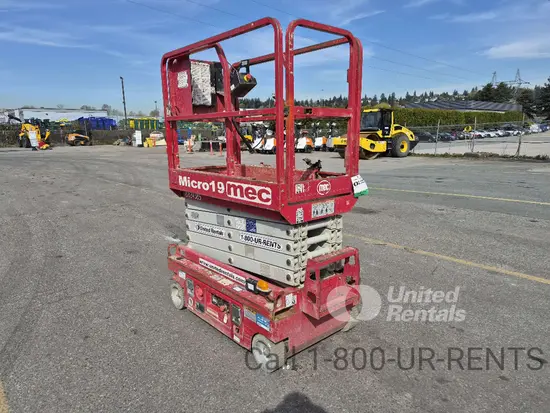 2018 MEC MICRO 19 Scissor Lift