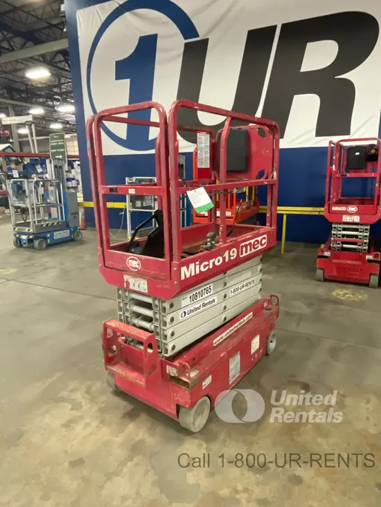 2018 MEC MICRO 19 Scissor Lift