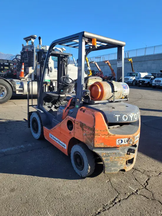 2019 Toyota 8FGU25 Warehouse Forklift