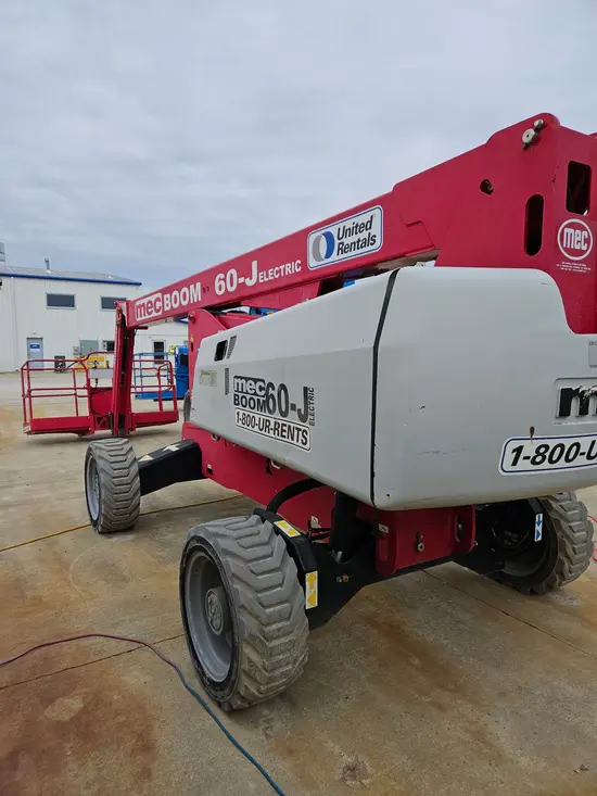 2016 MEC 60J-E Boom Lift