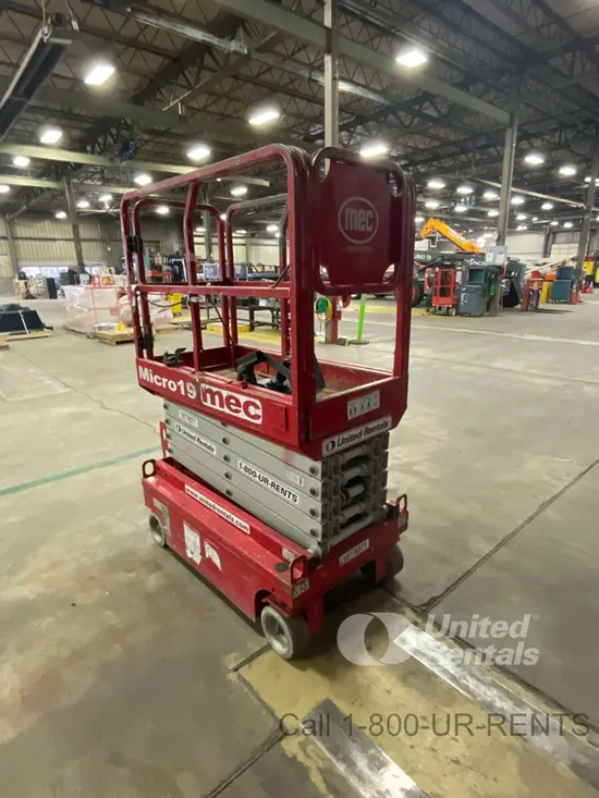 2018 MEC MICRO 19 Scissor Lift