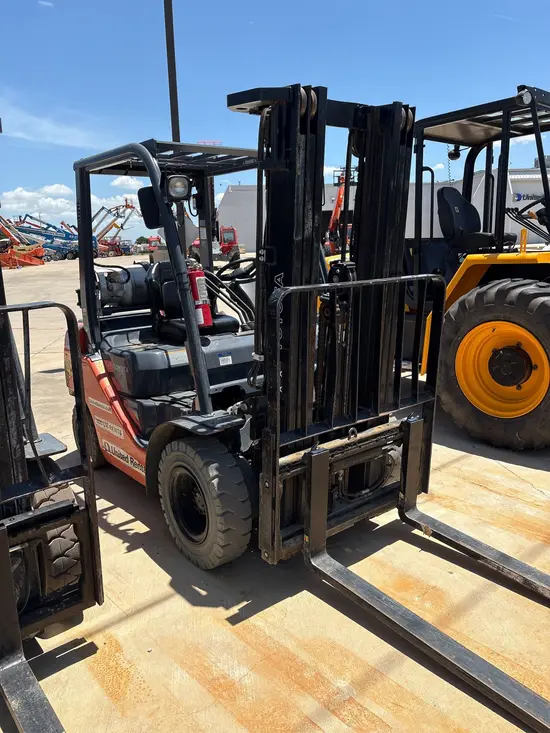 2019 Toyota 8FGU25 Warehouse Forklift
