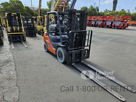 2019 Toyota 8FGU25 Warehouse Forklift
