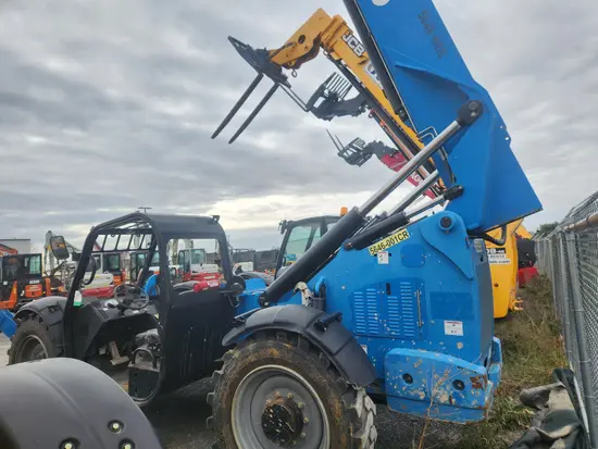 2017 Genie GTH-1056 Forklift