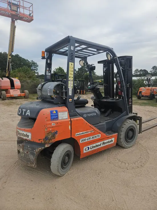 2019 Toyota 8FGU25 Warehouse Forklift