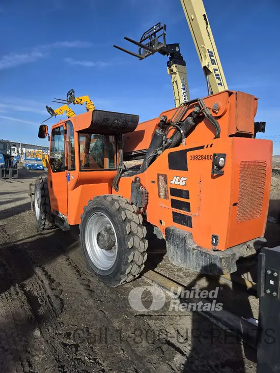 2018 SKYTRAK 8042 Forklift