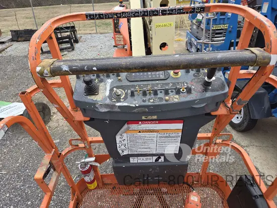 2017 JLG E400AN Articulating Boom Lift