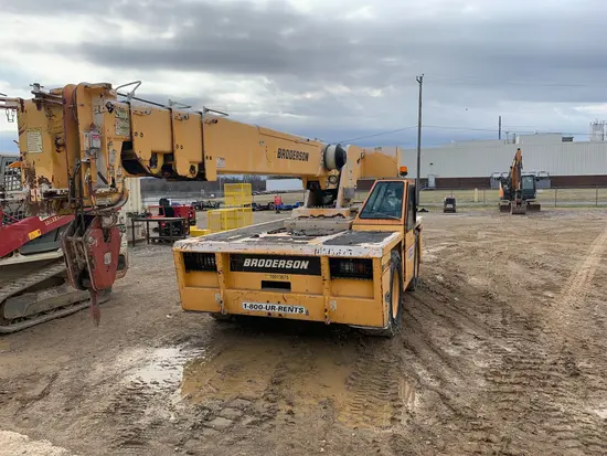 2011 Broderson IC-200-3G
