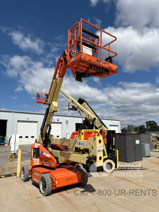 2017 JLG E450AJ Articulating Boom Lift