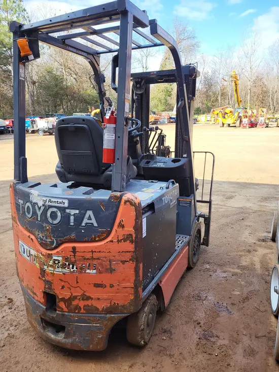 2018 Toyota 8FBCU25 Warehouse Forklift