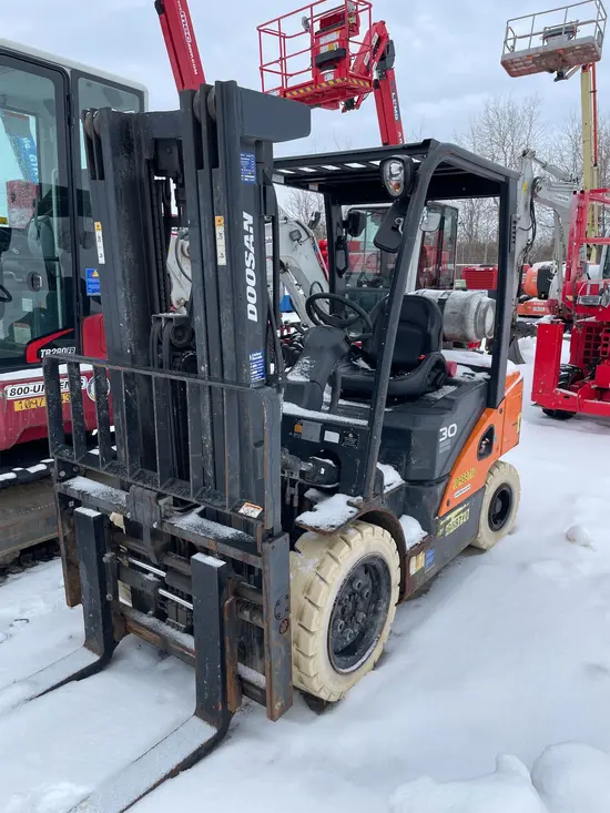 2019 Doosan G30P-7DF Warehouse Forklift