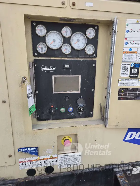 2020 Doosan XP825/HP750WCU Air Compressor