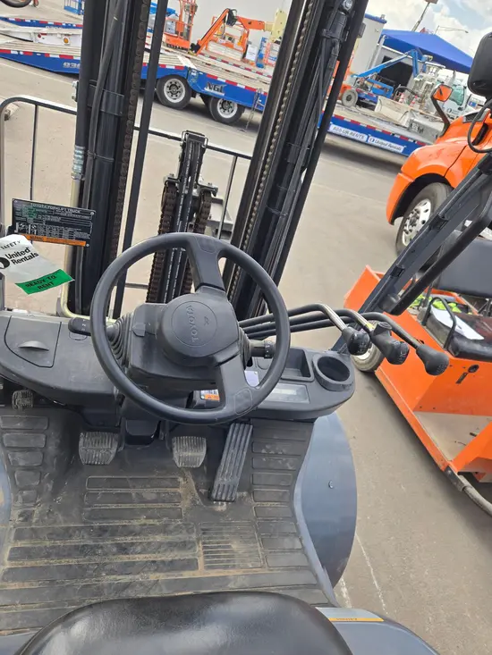 2019 Toyota 8FGU25 Warehouse Forklift