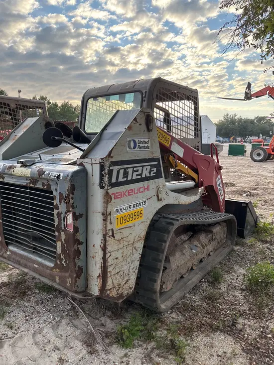 2019 Takeuchi TL12R2-R Track Loader