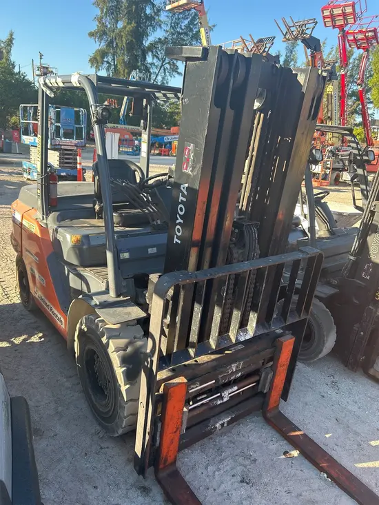 2021 Toyota 8FD45U Warehouse Forklift