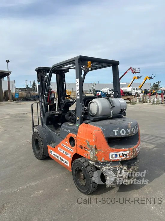 2018 Toyota 8FGU25 Warehouse Forklift