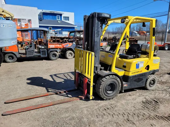 2016 HYSTER H50FT Warehouse Forklift