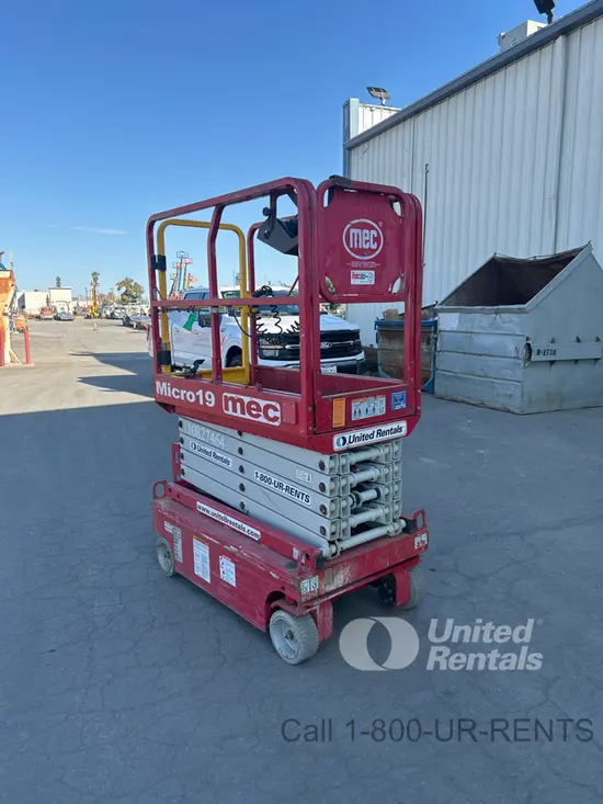 2018 MEC MICRO 19 Scissor Lift