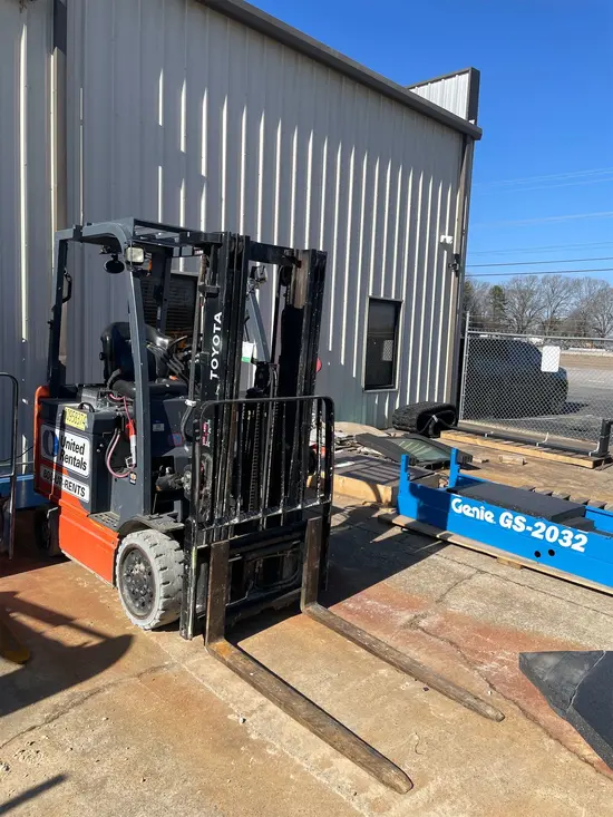 2019 Toyota 8FBCU25 Warehouse Forklift