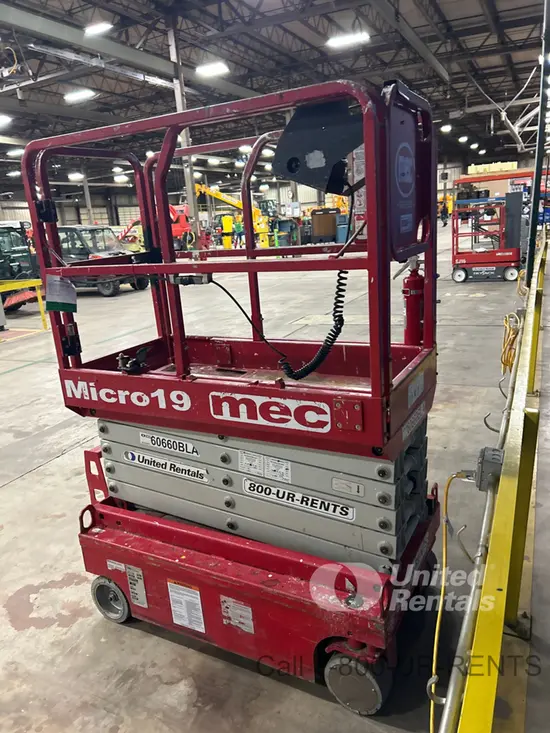 2018 MEC MICRO 19 Scissor Lift